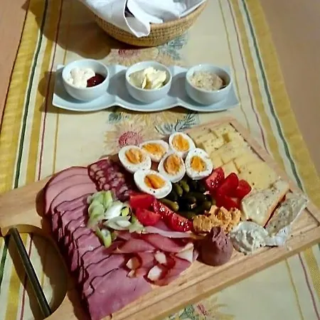 Bed & Breakfast Gaestehaus Fridolin